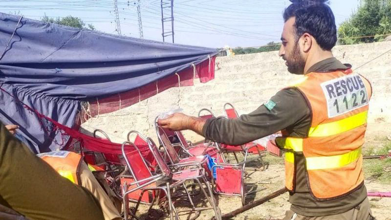 पाकिस्तानमा भएको बिष्फोटमा एक नेतासिहत ११ घाइते