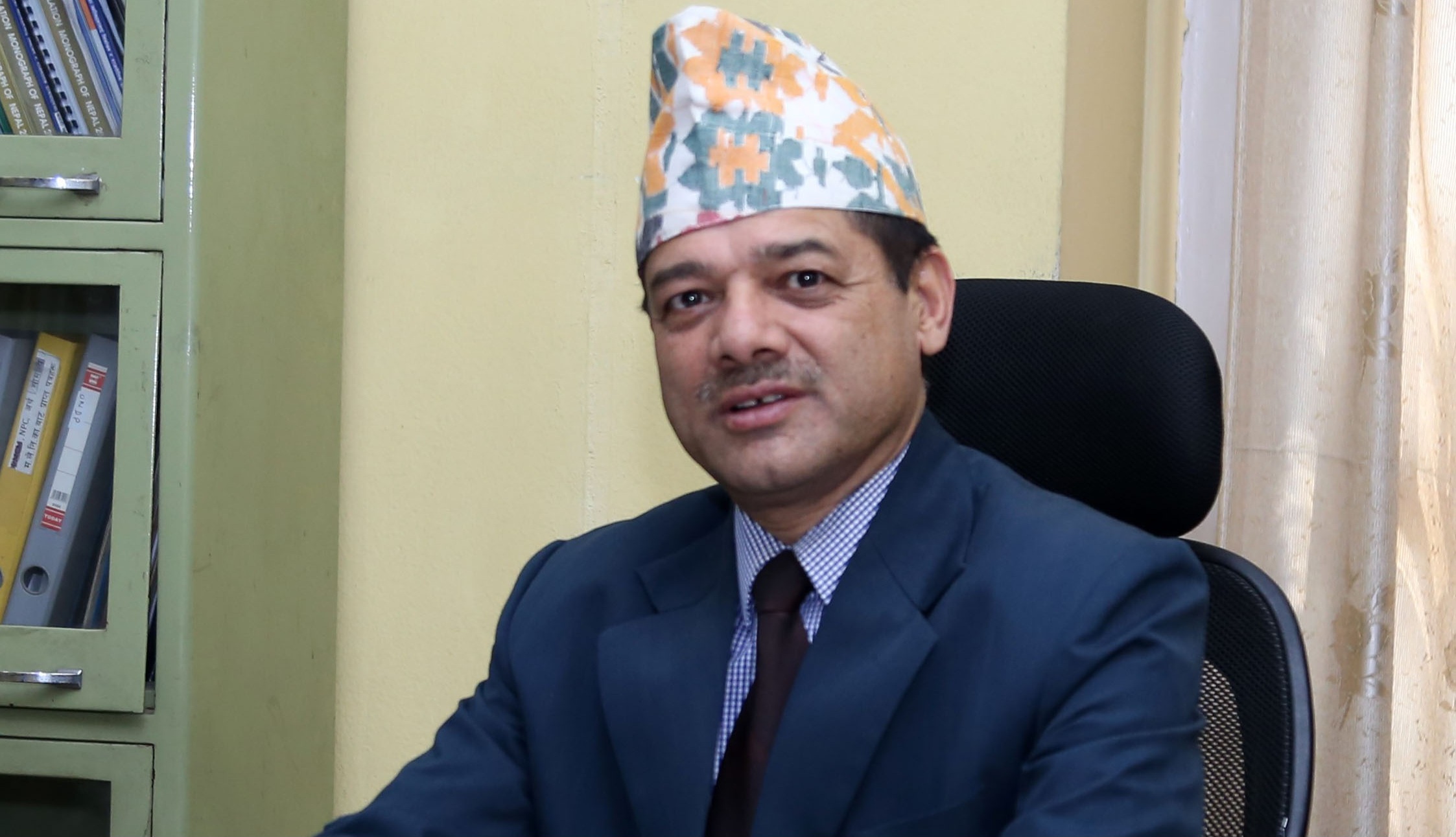 प्रमुख निर्वाचन आयुक्त, आयुक्तसहित कर्मचारीले ७ दिनको तलब भूकम्पपीडितलाई दिने