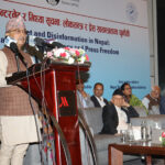 १२ सय परिवारलाई पुग्ने त्रिपाल लिएर उपप्रधानमन्त्री खड्का रुकुममा