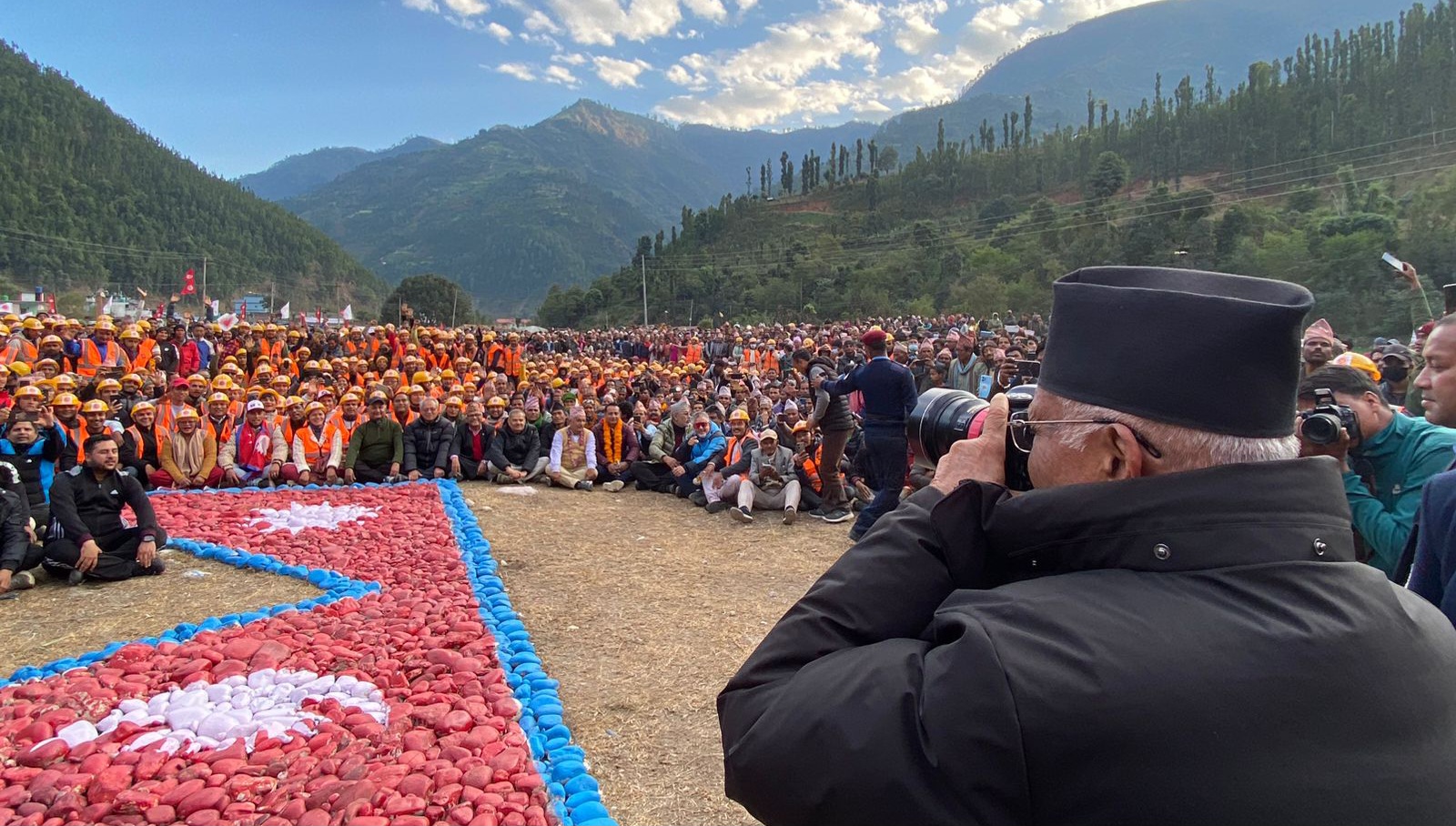 एमाले पदयात्रा: जाजरकोटमा रहेको ८२ किलोमिटर सडकमा पाइलै नटेकी यात्रा खतम !