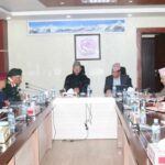 कार्यवाहक प्रधानमन्त्री खड्काले देशको शान्ति सुरक्षा भरपर्दो राख्न गृहमन्त्रीलाई दिए निर्देशन 