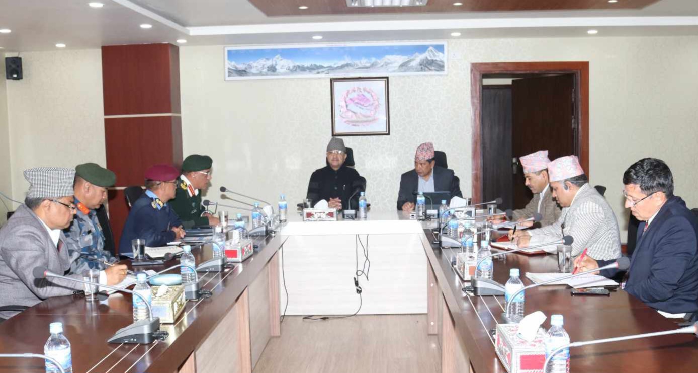 कार्यवाहक प्रधानमन्त्री खड्काले देशको शान्ति सुरक्षा भरपर्दो राख्न गृहमन्त्रीलाई दिए निर्देशन