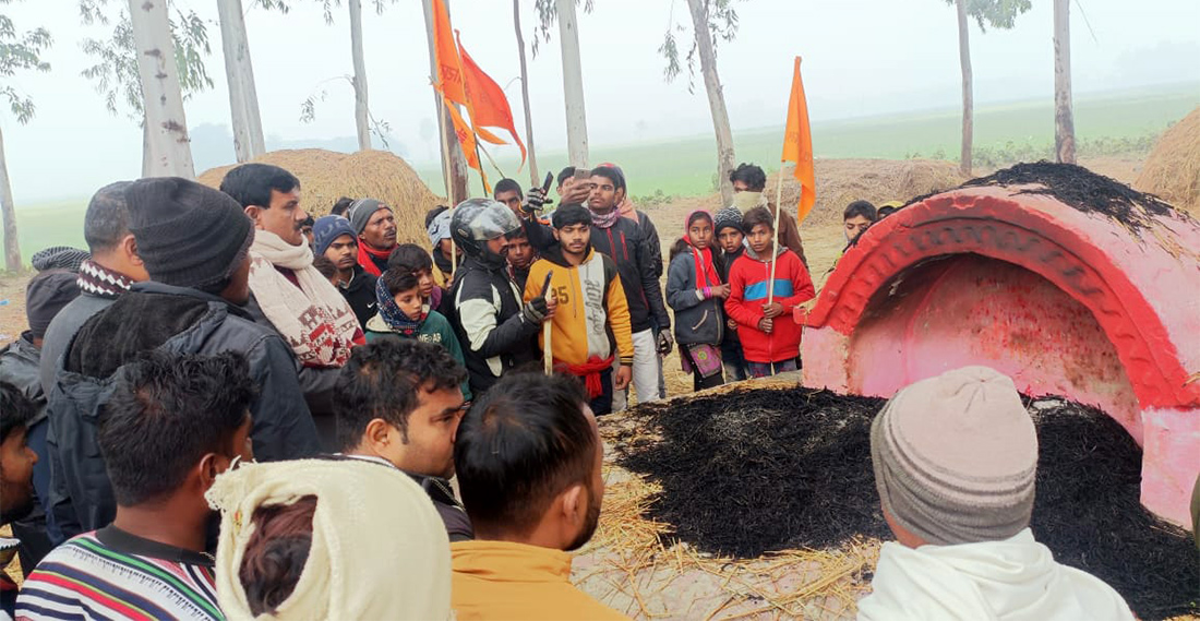रौतहटको हनुमानजी र ब्रह्मस्थानमा आगलागी, एसपीको टोली घटनास्थलमा (तस्बिरहरु)