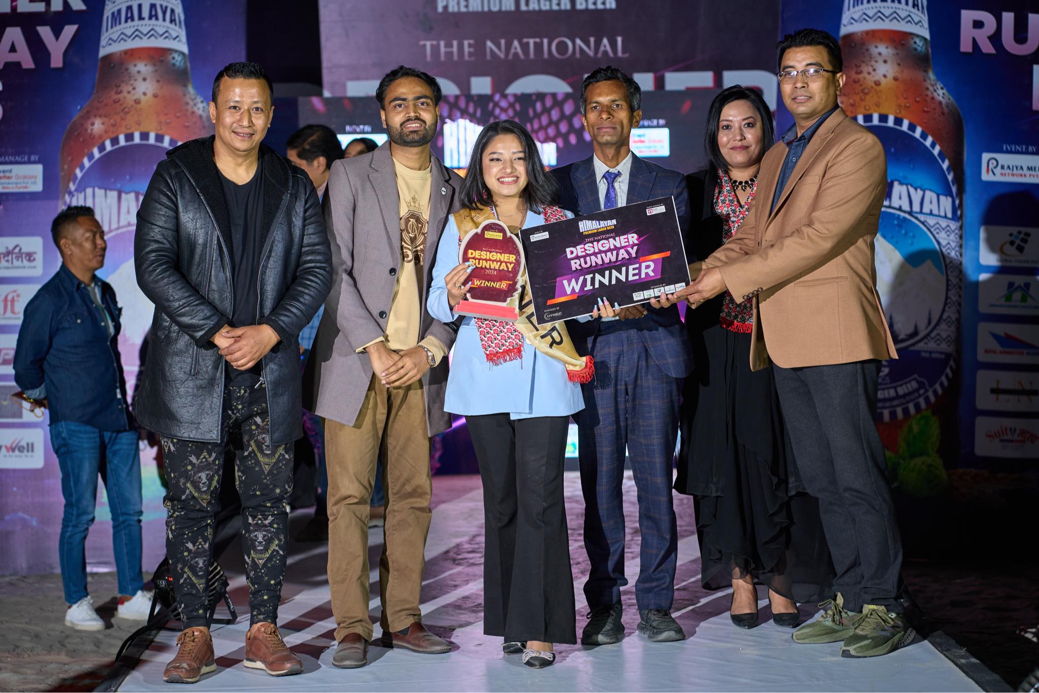 ‘द नेशनल डिजाईनर रनवे २०२४’ को उपाधि अस्मिता श्रेष्ठलाई