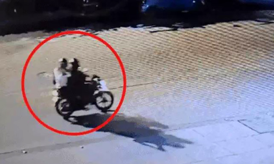 सलमान खानको अपार्टमेन्टमा गोली हान्नेको तस्बिर सार्बजनिक, मोटरसाइकल जफत