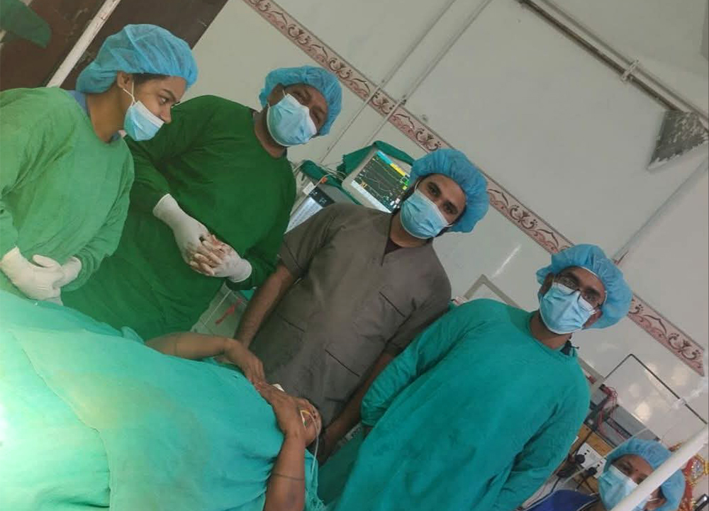 गौर अस्पतालमा पहिलो पटक आङ्ग खसेको रोगको सफलतापूर्वक अपरेसन