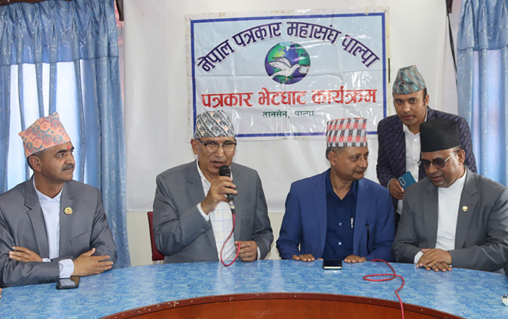 कसैले रोई कराई गरेर यो सरकार ढल्दैन, गठबन्धन ८४ सम्म जान्छ: अर्थमन्त्री