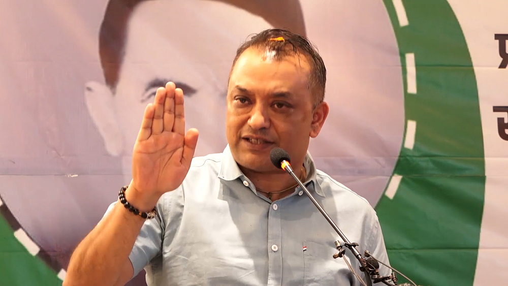 उपराष्ट्रपति र राष्ट्रिय सभा अध्यक्ष एउटै बनाऔँ : गगन थापा