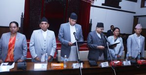 संसदीय सुनुवाइ समितिका सभापति खतिवडाले लिए शपथ