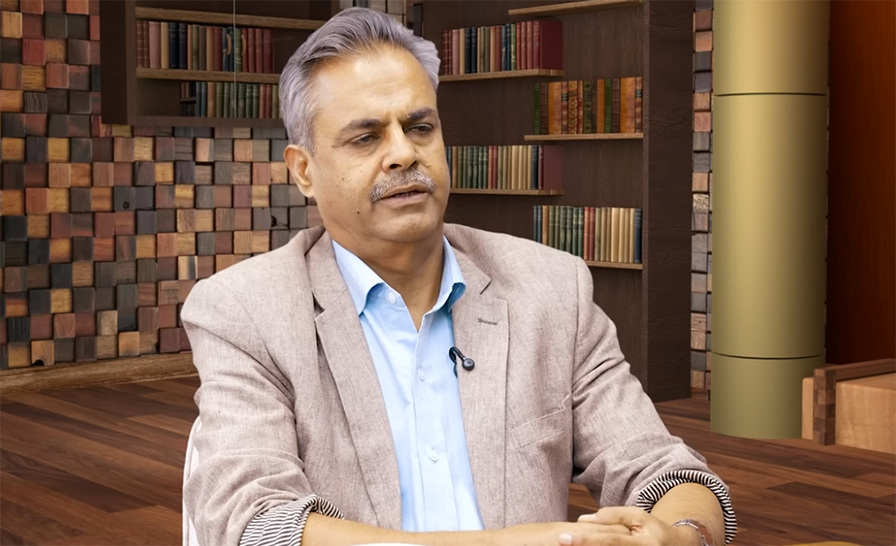प्रचण्डको घरमा पैसा लुकाएको प्रचार गर्ने पूर्व एआईजीविरुद्ध साइबर ब्यूरोमा उजुरी
