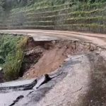 धरान-धनकुटा सडकमा पहिरो, साना सवारी एकतर्फी सञ्चालन