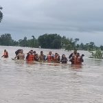 बाढीले हुलाकी मार्ग भत्कायो, दुईसय सय घर परिवार डुबानमा