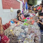 धरानका सडकपेटी बत्तीको उज्यालो व्यापार बढ्यो