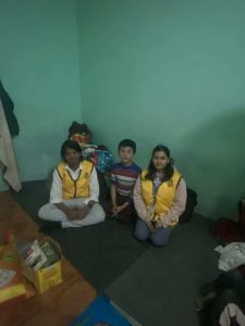 आर्थिक संकटमा परेकी महिलालाई ‘लियो क्लब अफ काठमाडौँ रियल जर्नी’द्वारा सहयोग