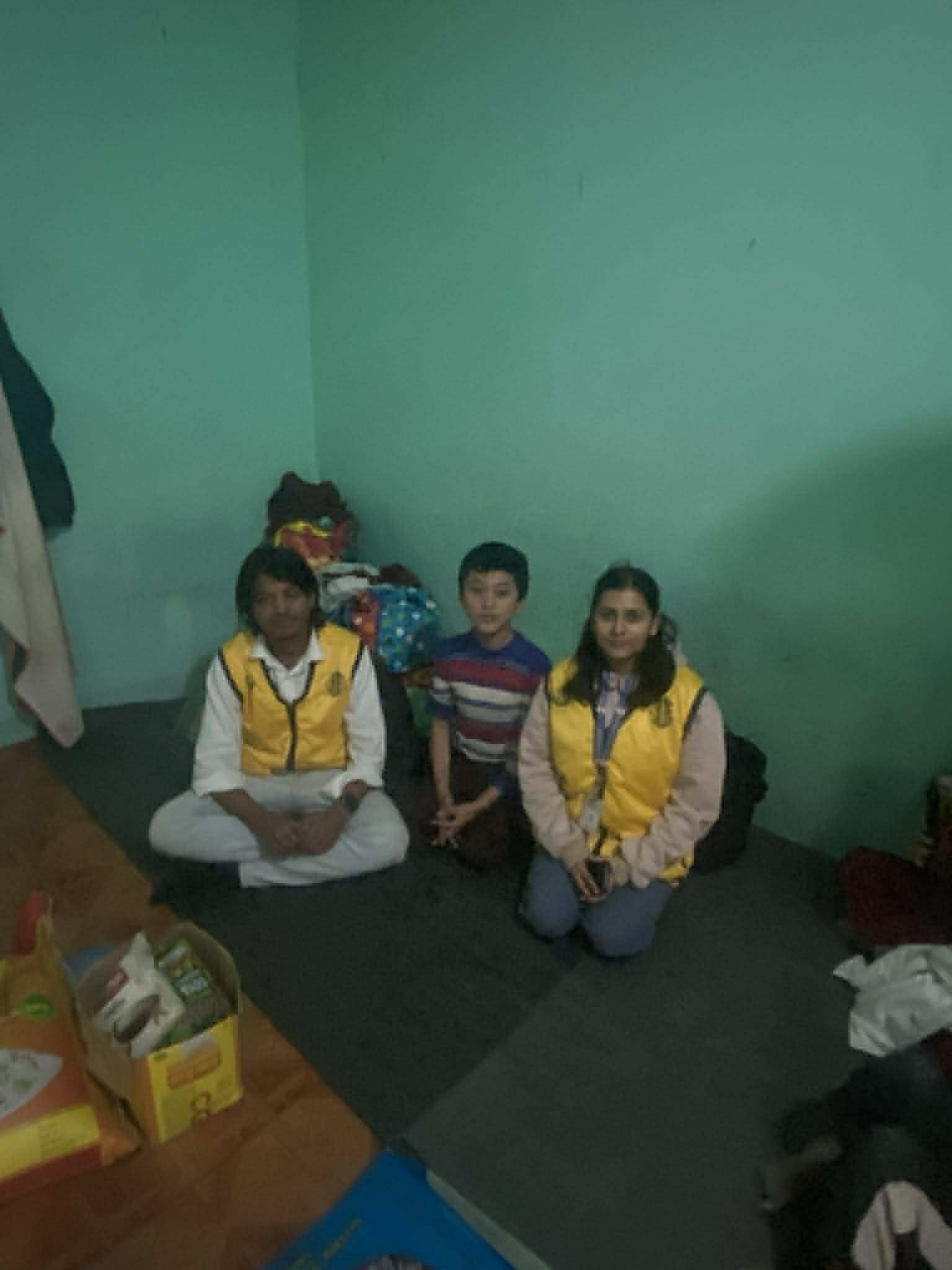 आर्थिक संकटमा परेकी महिलालाई ‘लियो क्लब अफ काठमाडौँ रियल जर्नी’द्वारा सहयोग