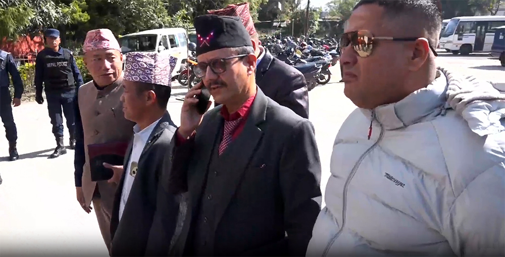 गृहमन्त्रीसँगको वार्तामा आएनन् दुर्गा प्रसाई