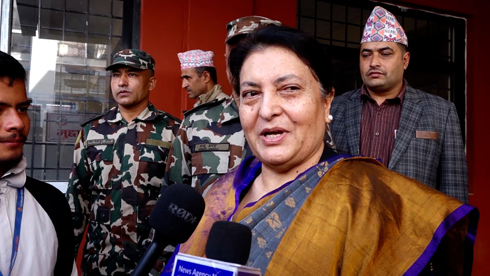 नागरिकता पोलिएर प्रतिलिपिलिन गएकि विद्यालाई दल टुटेकै चिन्ता