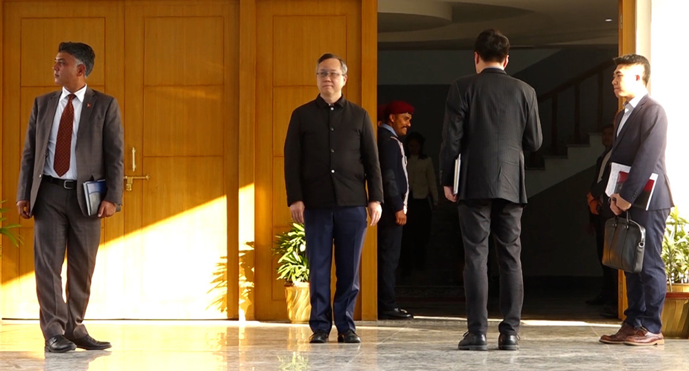 प्रधानमन्त्रीसँग चिनियाँ राजदुतको शिष्टाचार भेट