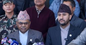 एमाले निर्वाचनमा जान तयार, नेताहरुको स्थानहदमा सरकार लचिलो बन्छ: सञ्चारमन्त्री खरेल