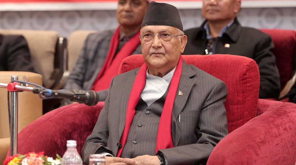 ओलीको निर्देशन: आर्मीले झैँ हात-खुट्टा मिलाएर हिँड्नु, जनताको सुरक्षा दिनु