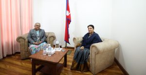 प्रधानमन्त्री कार्की र पूर्वराष्ट्रपति भण्डारीबीच सिंहदरबारमा भेटवार्ता