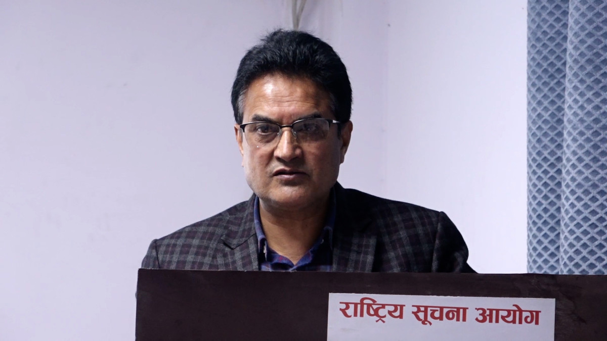 निर्वाचनसम्बन्धी सूचना प्रवाहमा जिम्मेवार बन्न दल र सञ्चारमाध्यमलाई आयोगको निर्देशन