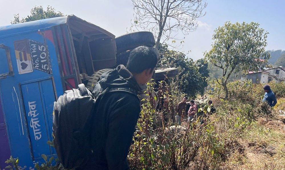 धनकुटामा बस दुर्घटना, ६ जना घाइते