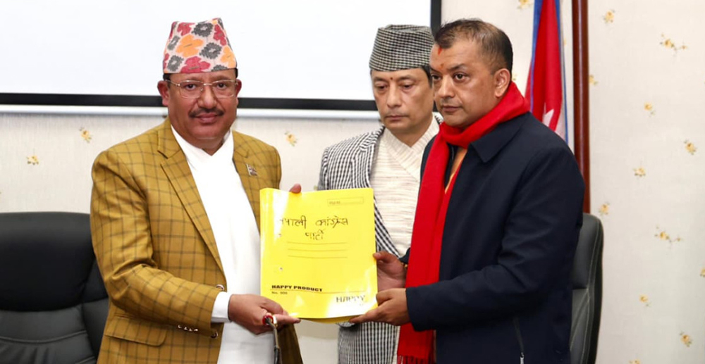 निर्वाचन आयोगले गगनलाई दियो कांग्रेसको आधिकारिक सभापतिको मान्यता