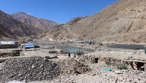 चिसोका कारण यारी भन्सार कार्यालय ३ महिना बन्द