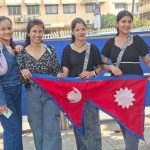 मुम्बईमा नेपाली समर्थक (फोटो फिचर)