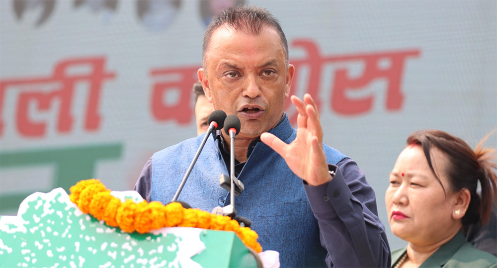 खेतमा मल पुर्‍याउनेदेखि बाँदर धपाउनेसम्म टिम बनाएर आएको छु : गगन थापा