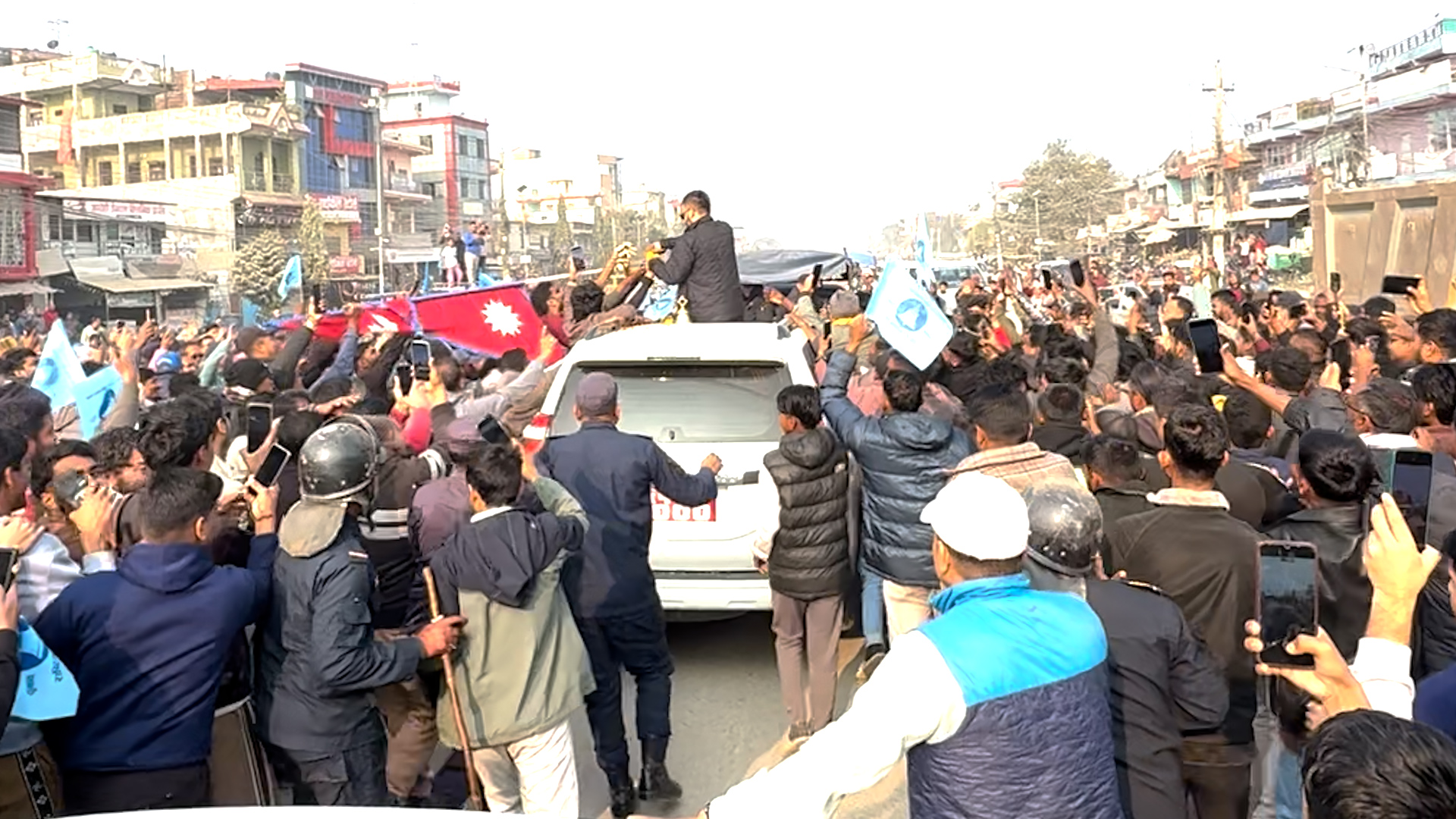 बालेन पुगे सर्लाही