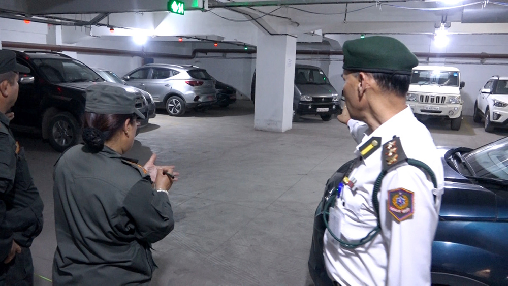 धरहरा क्षेत्रमा निःशुल्क पार्किङ सुरु, ६ बजेदेखि ८ बजेसम्म नगर प्रहरी खटाइने