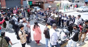 इनिशा विकलाई न्यायको माग गर्दै प्रदर्शन (तस्बिरहरु)