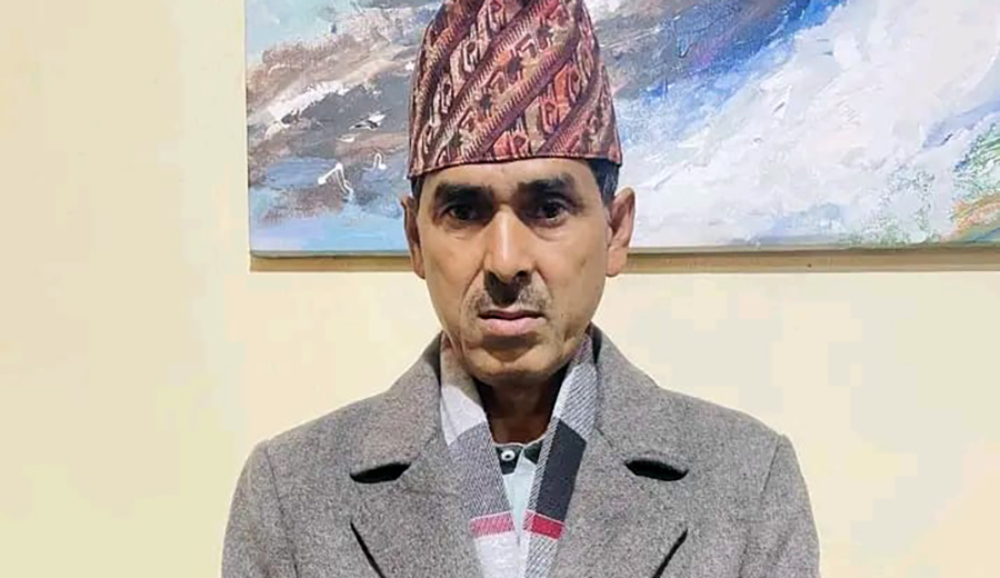 बाजुरामा कांग्रेसबाट विजयी भएका गिरी को हुन् ?