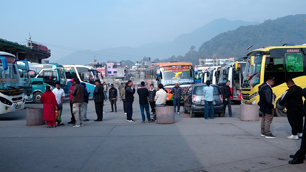 काठमाडौं छाड्ने यात्रुको संख्या बढ्यो, बुधबारसम्म नौं लाख बाहिरिने अनुमान