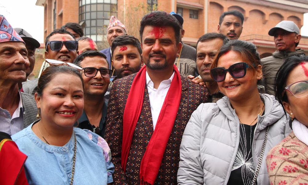 अघिल्लो पुस्ताले हामीलाई फुच्चे र नालायक भने, अब समय फुच्चे र नालायककै आयो: राजीव खत्री