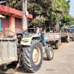 सशस्त्र प्रहरीको छापा : अवैध बालुवा उत्खननमा संलग्न ८ ट्र्याक्टर र चालक नियन्त्रणमा