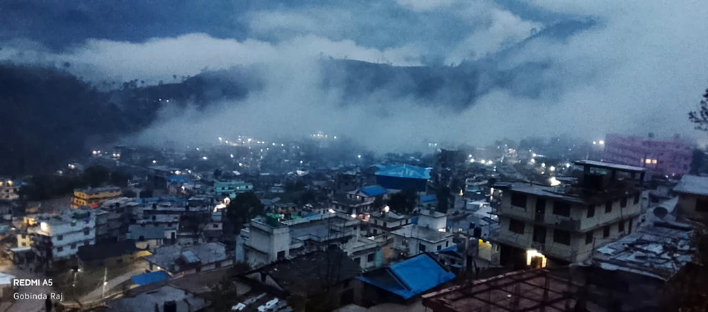 बाजुरामा वर्षा र हिमपातका कारण इन्टरनेट र विद्युत् सेवा प्रभावित