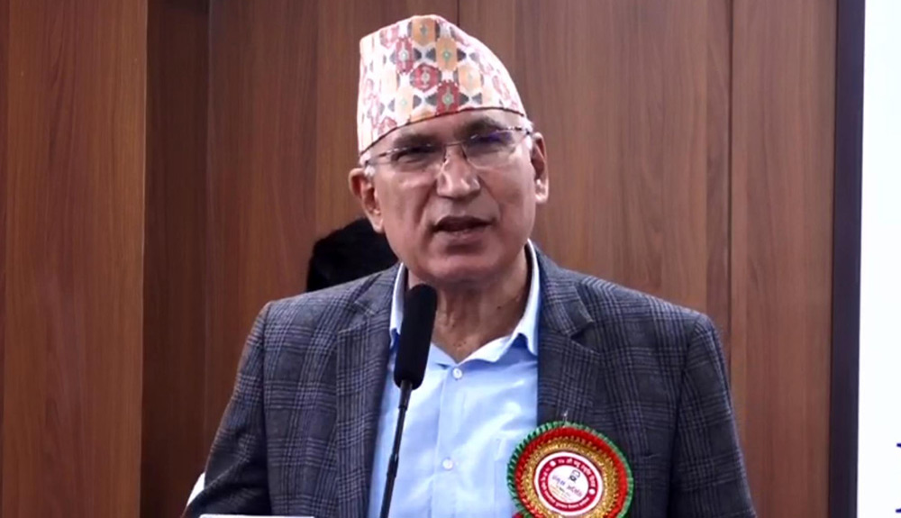 प्रचण्डसँग नेतृत्व गर्नसक्ने हैसियत छैनः विष्णु पौडेल