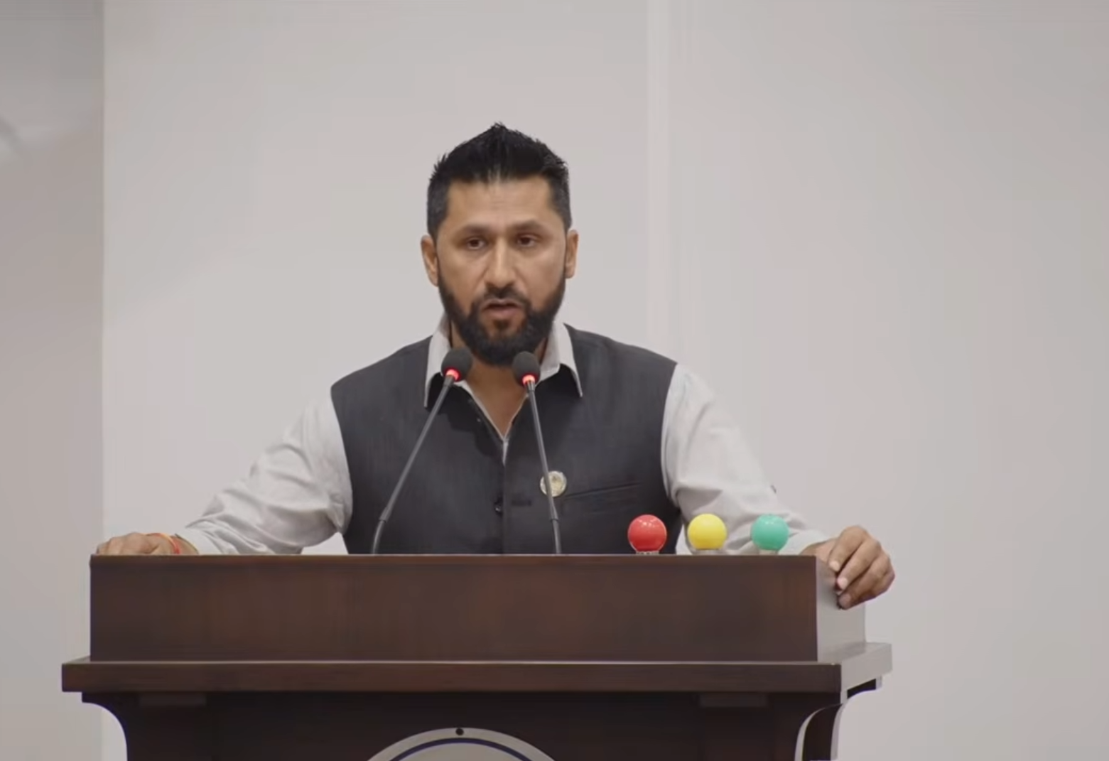 संसदमा रवि लामिछानेले भने- जनताले दिएको म्यान्डेट सिंहदरबार चलाउन होइन, बदल्न हो