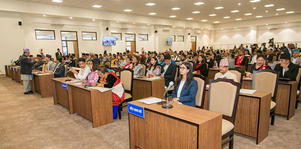 संसदको पहिलो बैठकमा प्रचण्डले सम्बोधन नगर्ने, कुन दलबाट को बोल्दै छन् ?