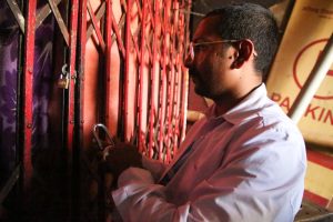 भृकुटीमण्डपमा भाडा नतिर्ने २० वटा कार्यालयमा तालाबन्दी (तस्बिरहरू)