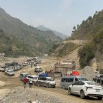 ४ दिनदेखि अवरुद्ध बीपी राजमार्ग एकतर्फी सञ्चालन