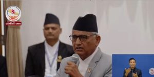 सदनमा राष्ट्रिय पोसाक र प्रधानमन्त्रीको व्यवहारबारे सांसदले बुझ्न चाहन्छन् : गुरु बराल