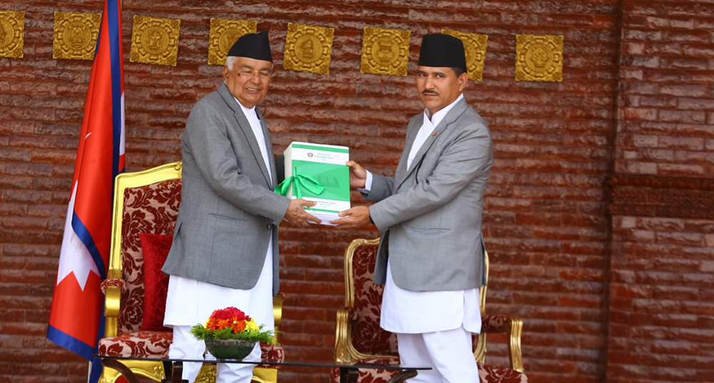 महालेखा परीक्षकको ६३ औं वार्षिक प्रतिवेदन राष्ट्रपति समक्ष पेस