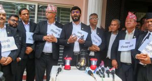 लालटिन बालेर अदालत प्रशासनविरुद्ध नेपाल बारको प्रदर्शन (तस्बिरहरु)