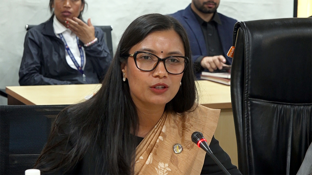 समितिमा एजेन्डाभन्दा बाहिरका विषय उठाउँदा प्रभावकारी छलफल हुन सक्दैन : मन्त्री गौतम