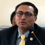 विद्युत् व्यापारमा दोहोरो भ्याट नलाग्ने, ईभीमा मूल्यका आधारमा भन्सार लाग्ने : अर्थमन्त्री वाग्ले