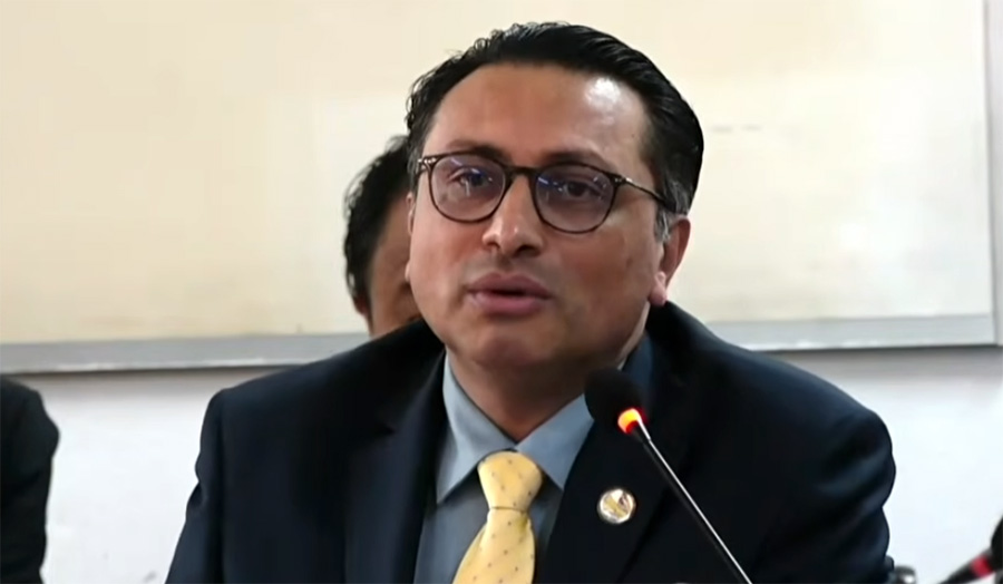 विद्युत् व्यापारमा दोहोरो भ्याट नलाग्ने, ईभीमा मूल्यका आधारमा भन्सार लाग्ने : अर्थमन्त्री वाग्ले